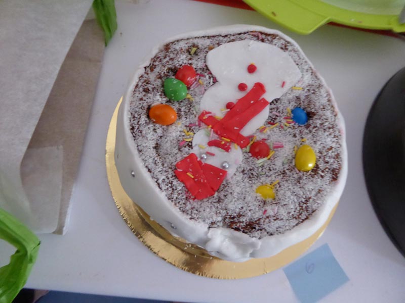 Pastís de xocolata amb ninot de neu - Premi al pastís més artístic